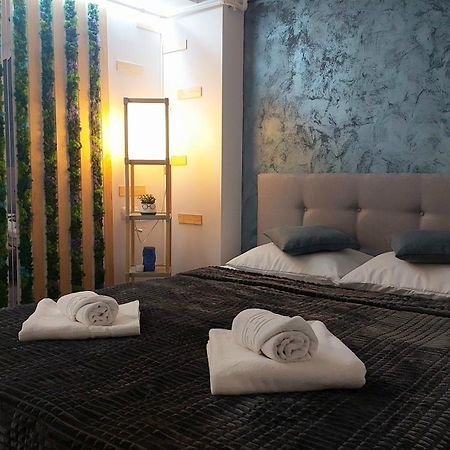 Anelisse Apartments Западен Ефорие Екстериор снимка