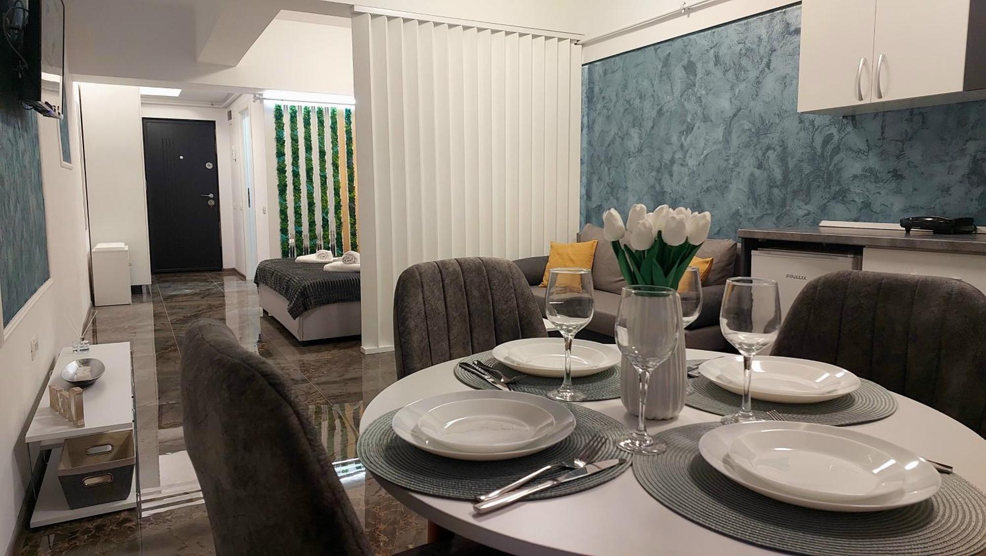 Anelisse Apartments Западен Ефорие Екстериор снимка